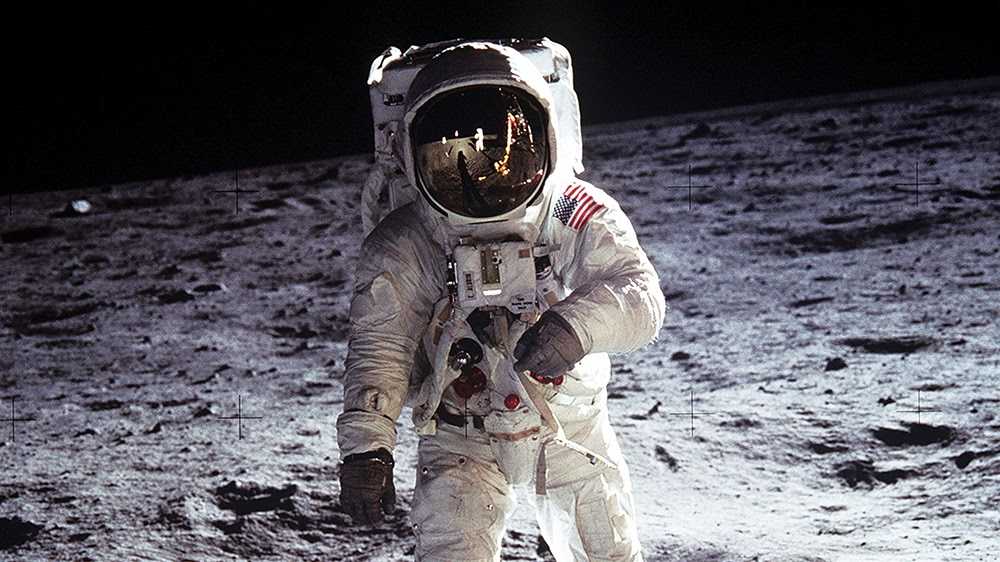 Photo of an astronaut landing on the Moon